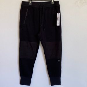 ALO YOGA Lounge Moto Jogger Size XL